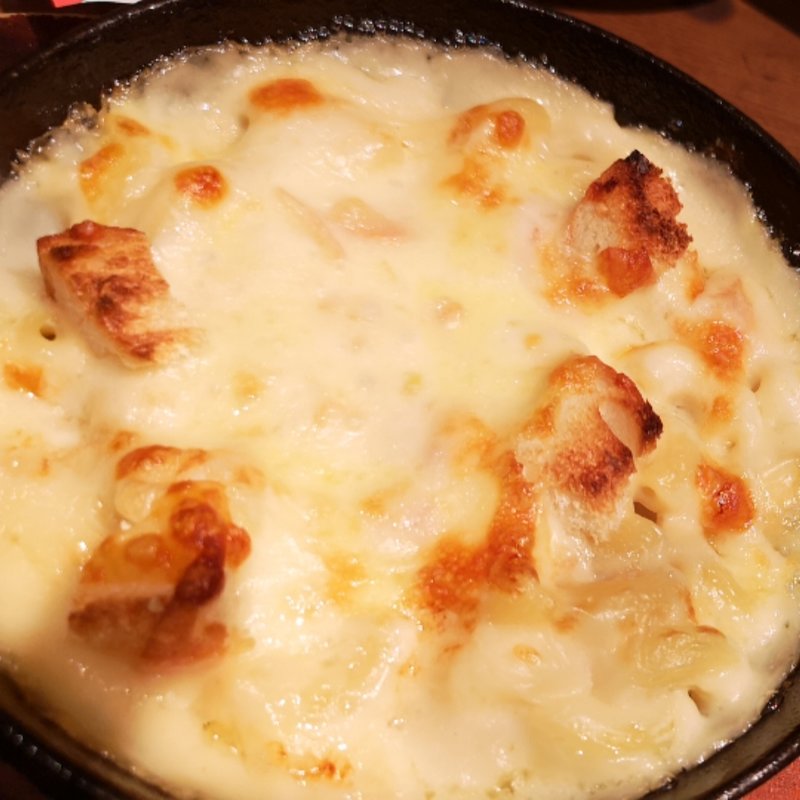 ラクレットチーズのマカロニグラタン(PRONTO新宿駅東口店)