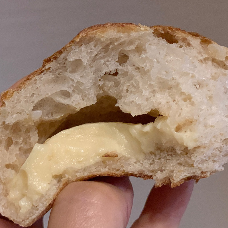 クリームパン(雑穀パンの店ひね )