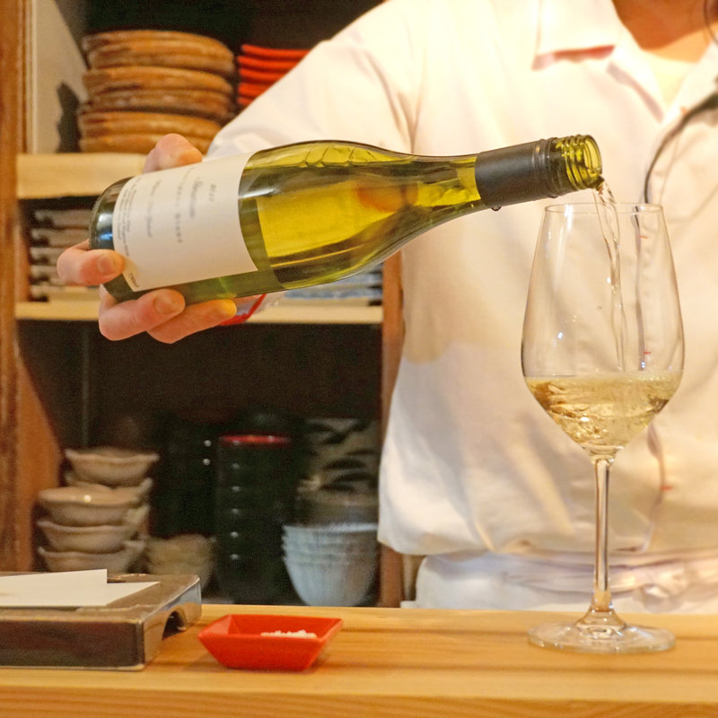 白ワイン(創作天ぷらと炭焼き ワイン はかたあゆむ)