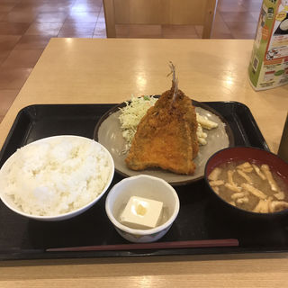 アジフライ定食(富士見食堂 )