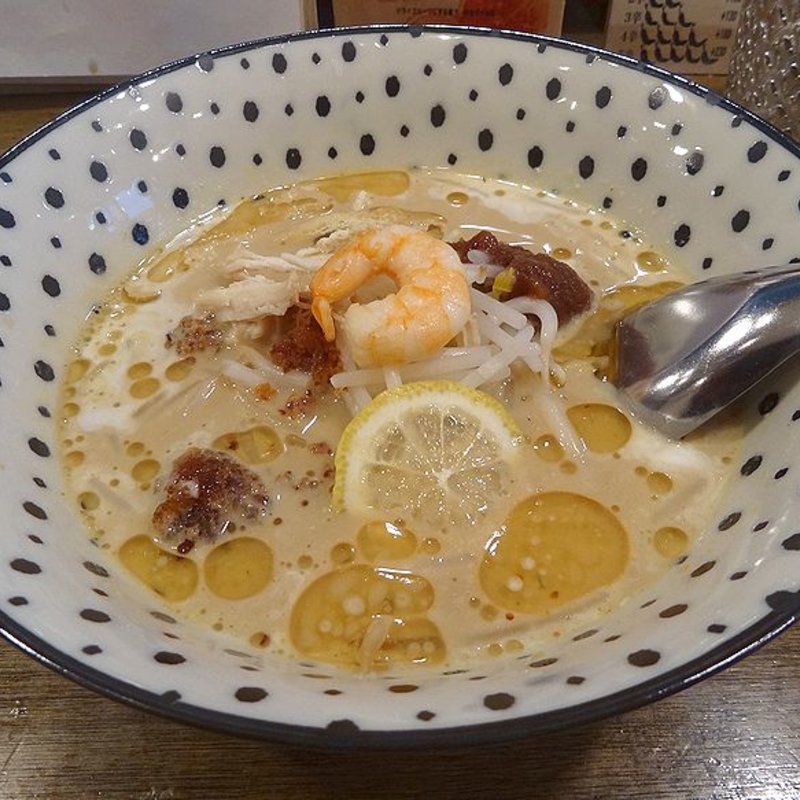 ラクサ（米粉麺）(TREE OF LIFE （ツリーオブライフ) )