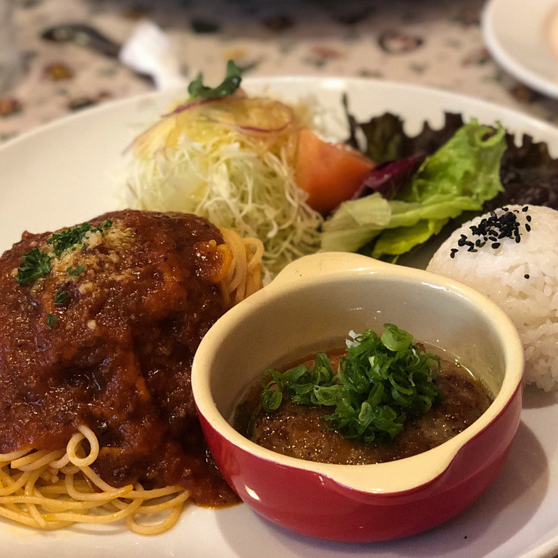 (ビストロ サンマルシェ （【旧店名】デュエット　東大洲店）)