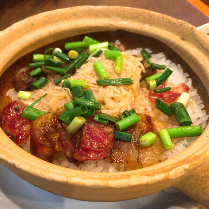 腸詰め干し肉貝柱釜飯(南粤美食)