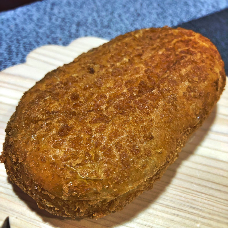 牛肉と玉葱の極みカレーパン(ヴィドフランス)