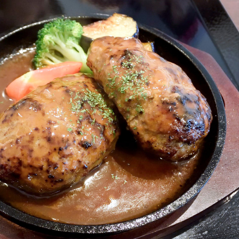 オリオンハンバーグ+ハンバーグ(キッチンオリオン)