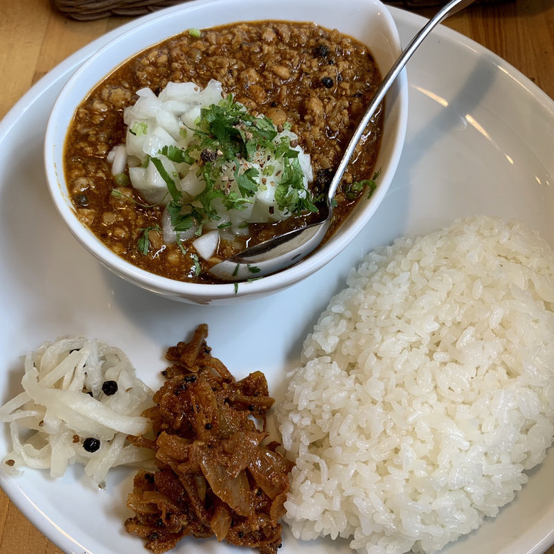 Wペッパーチキンキーマカレー(スパイスボックス)