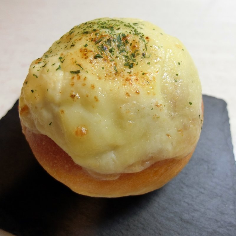 焼きチーズカレーパン(ジャン・フランソワ　東京ミッドタウン日比谷)