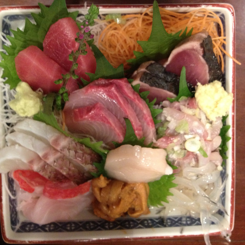 刺身盛り合わせ(魚源)