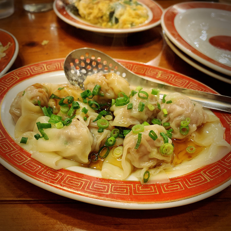 肉汁たっぷり肉(広州市場 中目黒店)