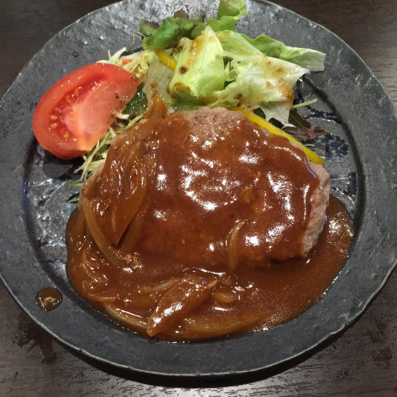 国産牛デミグラスハンバーグ(食酒家拠り所てっちゃん)