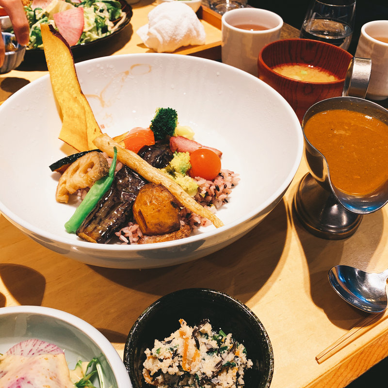 お野菜たっぷりカレー定食(やさい家めい 五反田東急スクエア店)