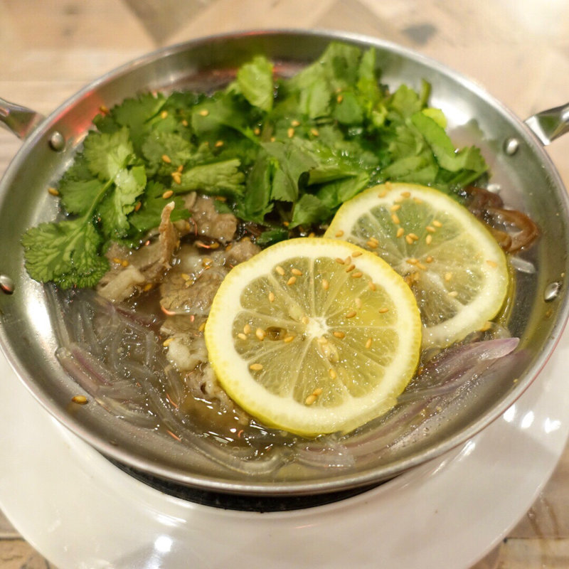 パクチーまみれ！牛肉春雨鍋(サナギ)
