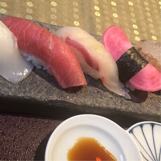 握り(伊な勢 )
