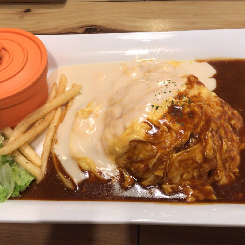 北海道クリームオムライス(オムライスLABO)