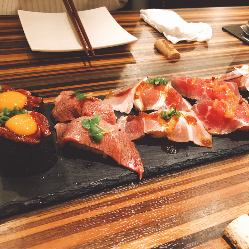 肉寿司五貫(肉バル×イタリアン RIVIO 京橋北店)