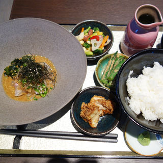 鯛茶(米と葡萄 by SHINGEN 変なホテル福岡 博多 中洲店)