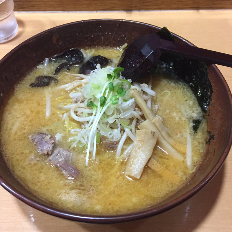 豚骨ラーメン(白樺山荘 ラーメン横丁店)