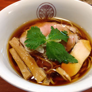 鶏醤油らぁ麺(らぁ麺 とうひち )