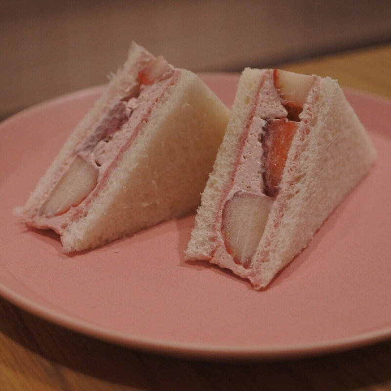 苺のフルーツサンド(LE GARAGE 梅田店)