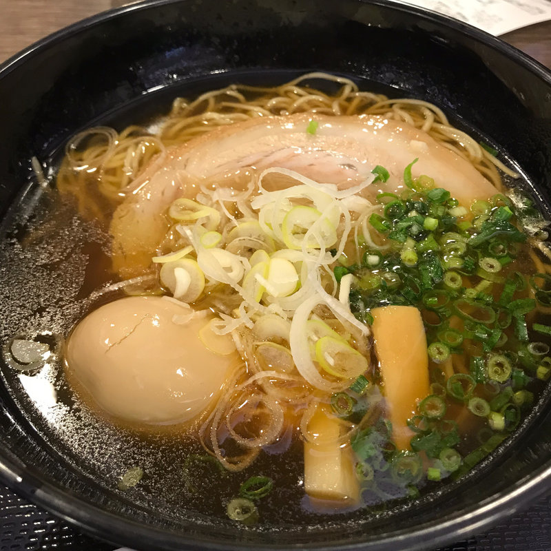 煮玉子醤油らぁ麺(らぁ麺morizumi)