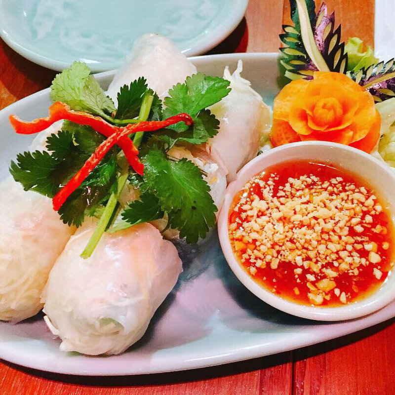 具沢山もちもち皮の生春巻　2本(タイの食卓 クルン・サイアム GEMS神宮前)