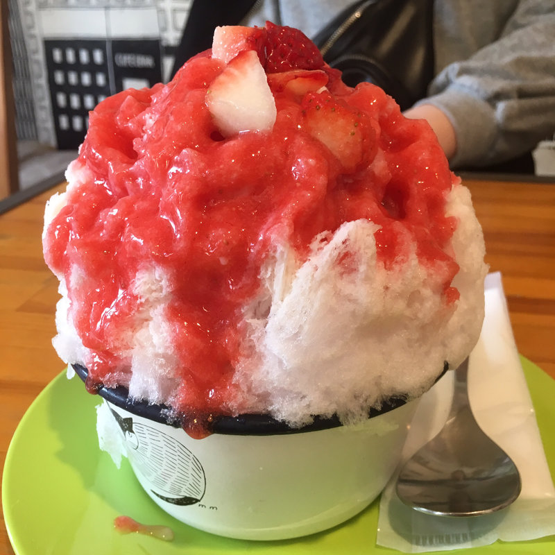 生いちごみるく(カフェ&バー ドローイング （Cafe&Bar drawing）)