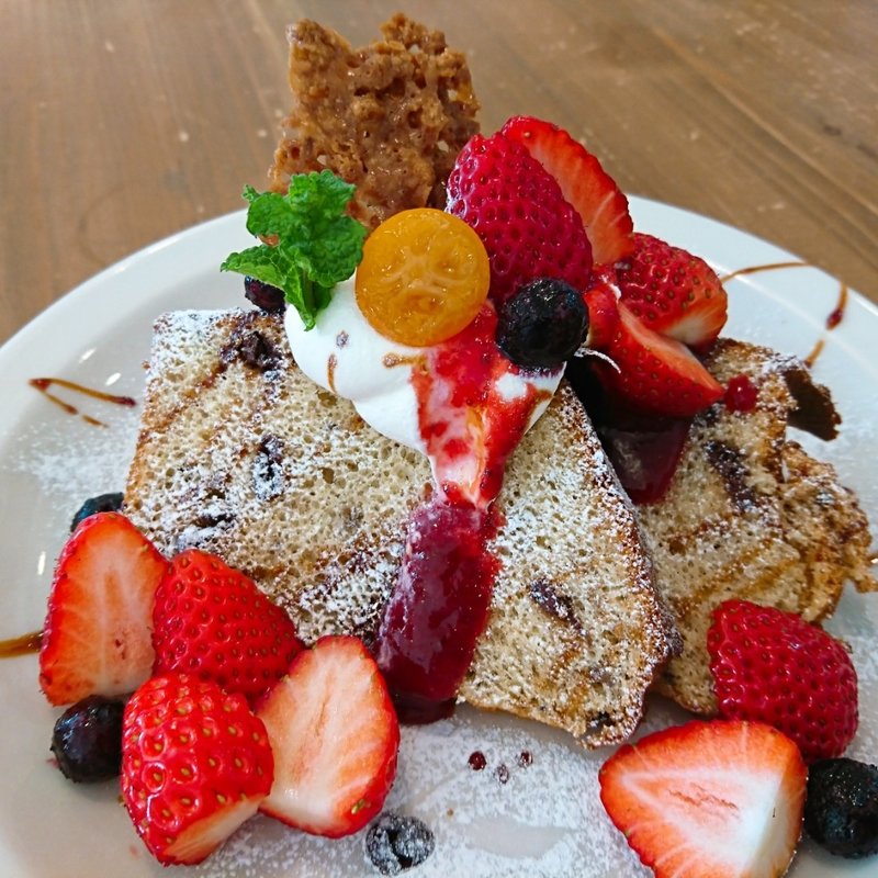 シフォンケーキ(苺)(LIFE)