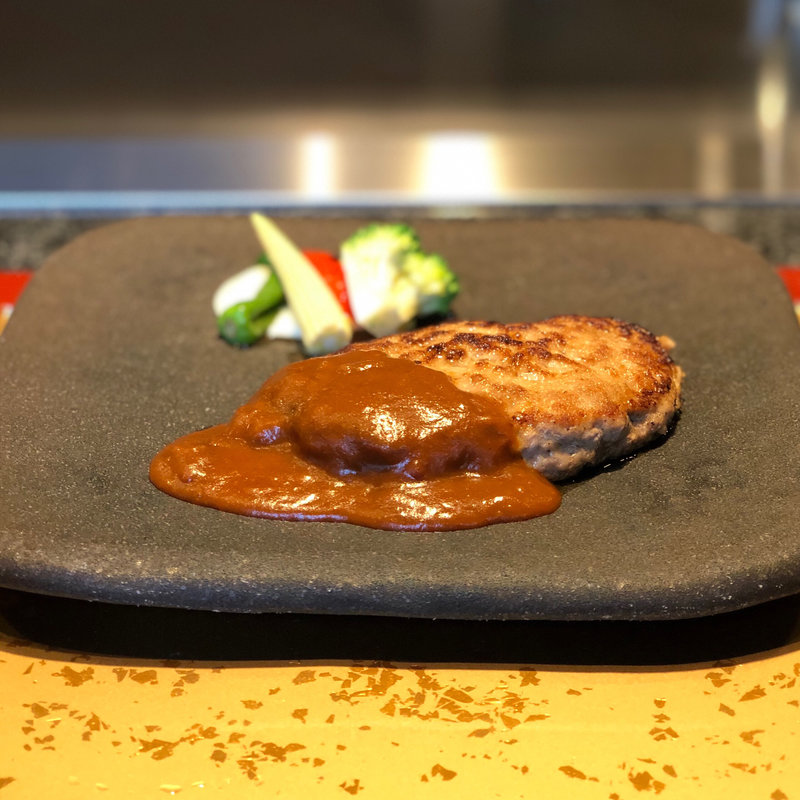 ハンバーグランチ(デミグラスソース)(鉄板ダイニング 藤彩)