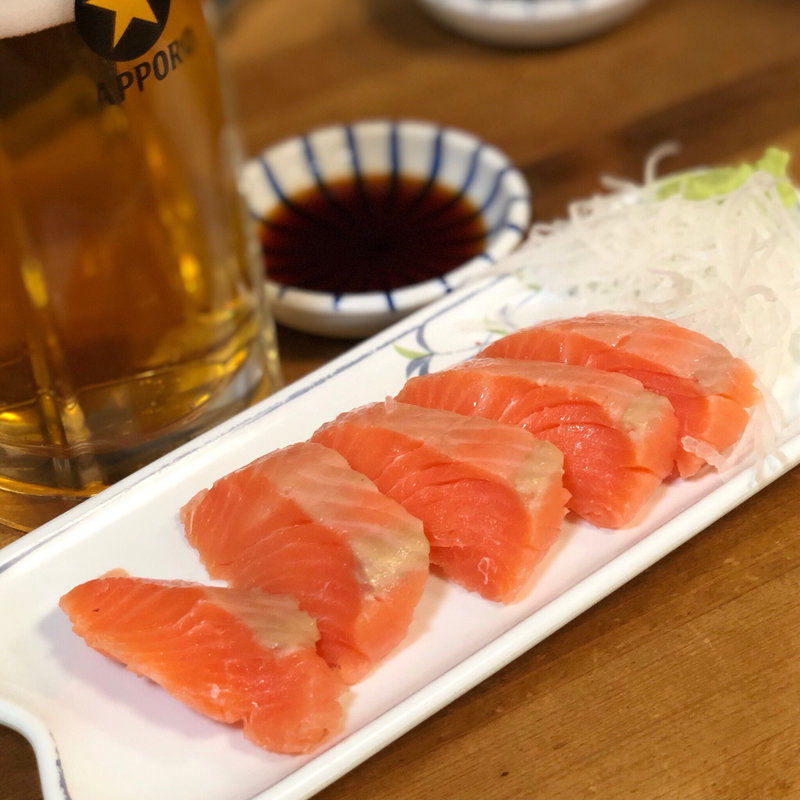 サーモン刺身(酒津屋 中店)