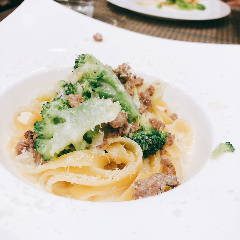 ブロッコリーとひき肉のクリームパスタ(Trattoria Kururi)