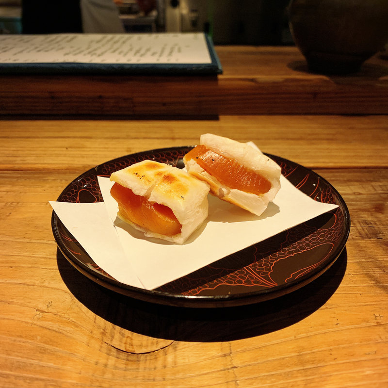 からすみ餅(酒井商会)