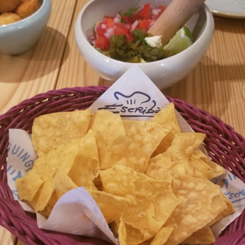 ワカモレ&トルティーヤチップス(XIRINGUITO Escriba)