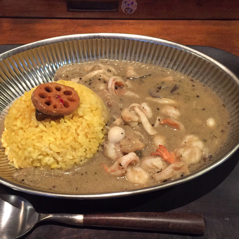 えびとキノコのグリーンカレー(ヌンクイ)