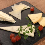 スペイン産チーズ4種盛(スペインバル　sidra （シドラ）)
