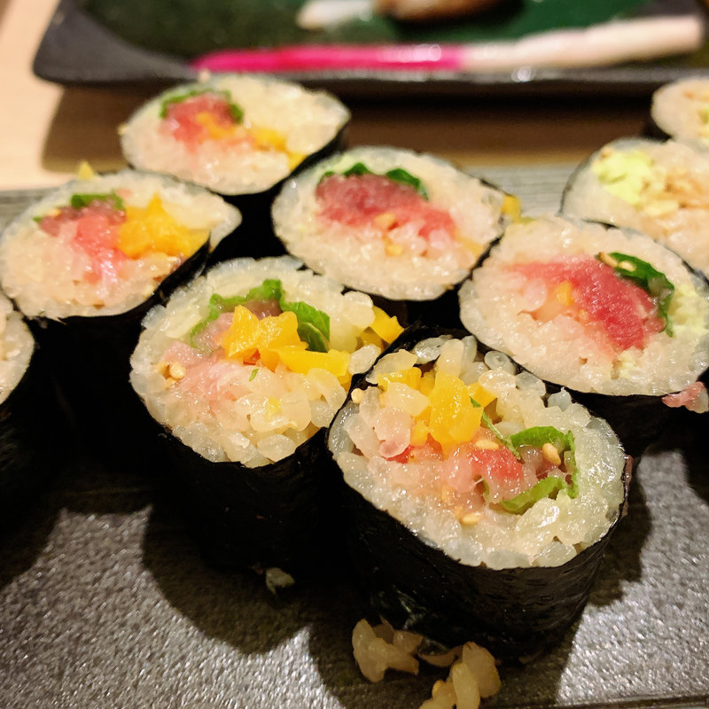 トロたく細巻き(寿司 鮪家)