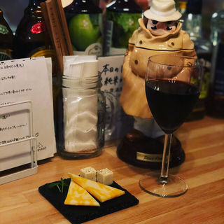 ワイン&チーズ(85cafe（ハコカフェ）)