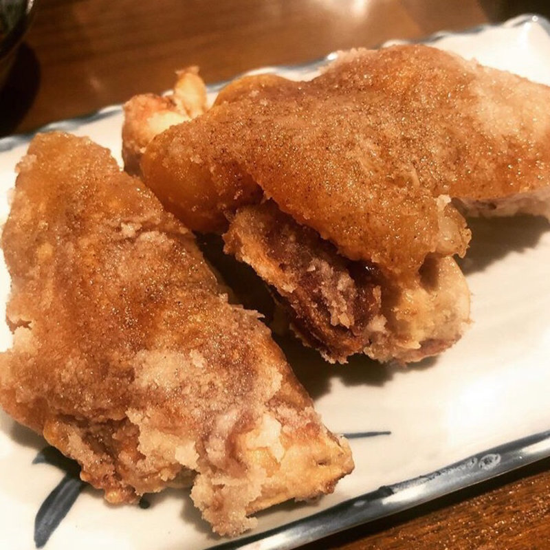 豚足(かえるのへそ)