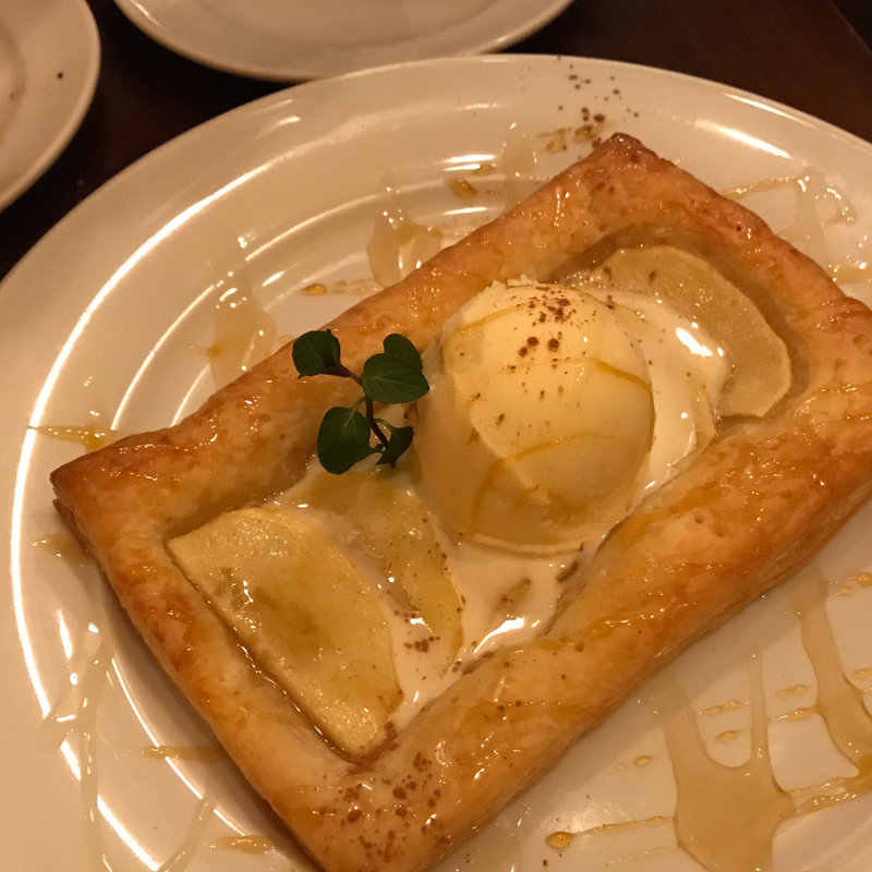 アップルパイ(ビストロ ハッチ)