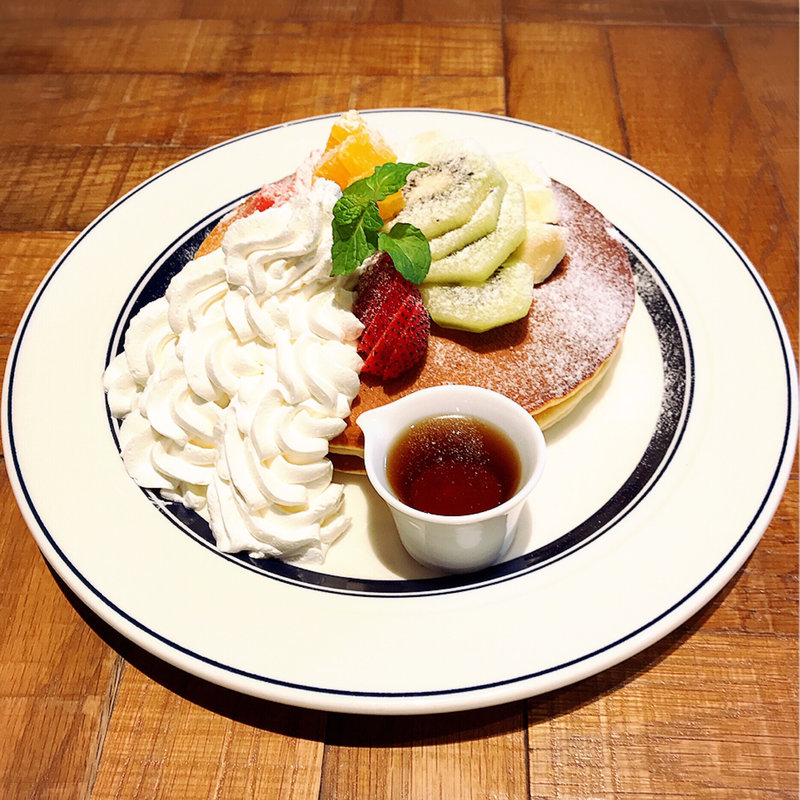 フルーツミックスパンケーキ(肉が旨いカフェ NICKSTOCK 広島駅前)