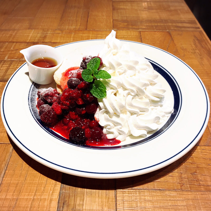 ベリーベリーパンケーキ(肉が旨いカフェ NICKSTOCK 広島駅前)