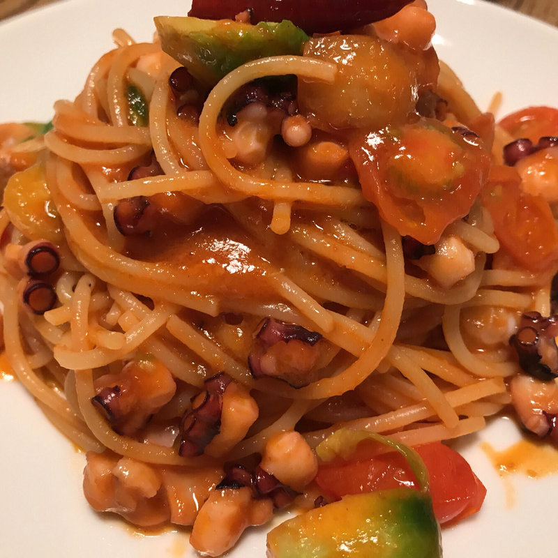 玄海産真ダコと芽キャベツのアラビアータ(noda)