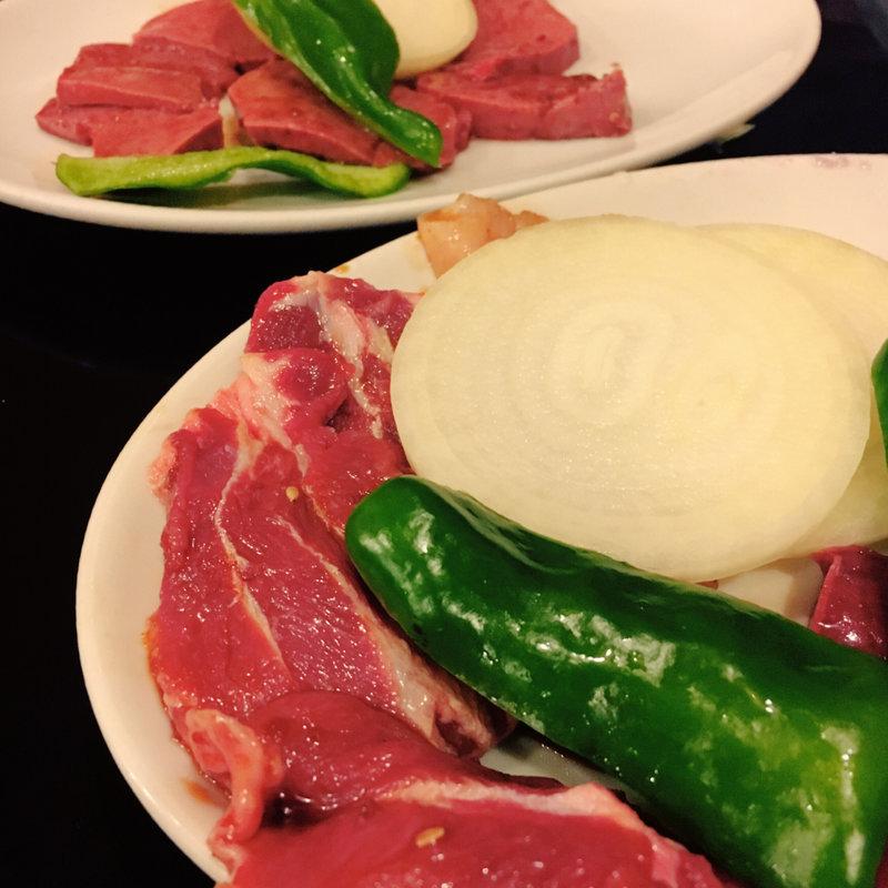 ハラミと白レバー(ホルモン道場 みやこや )