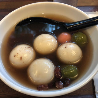 ピーナッツ湯圓