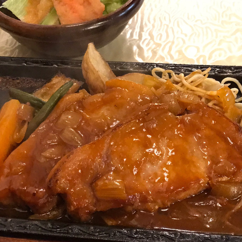 ポークチャップ(グリル小柳)