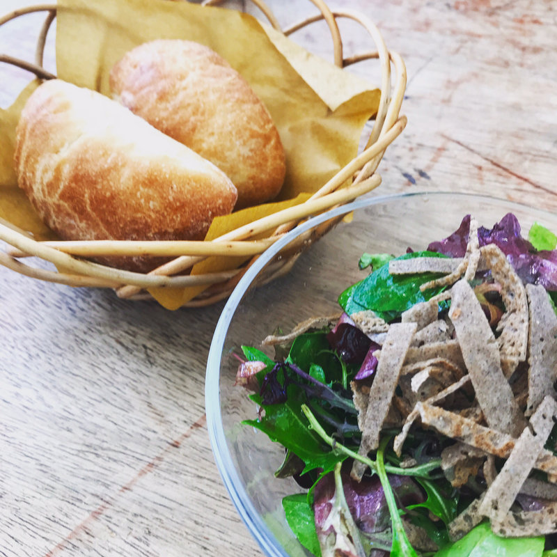 ランチサラダ・パン(ア・ラ・カンパーニュ 北千住店 （a la campagne）)