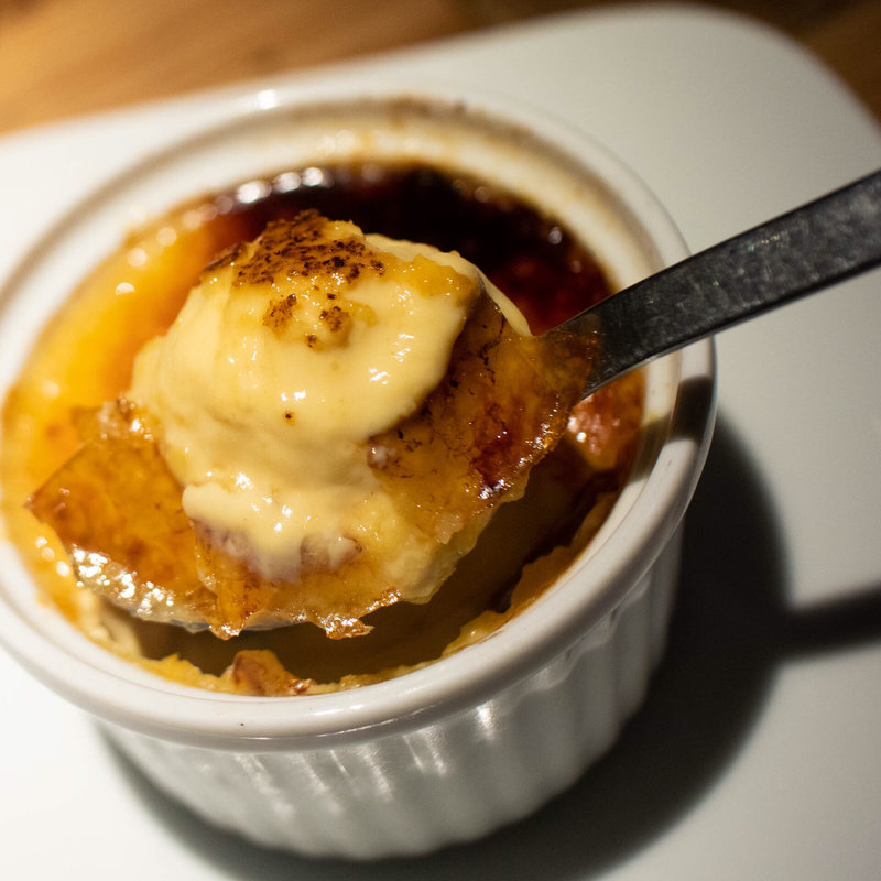 燻製クレームブリュレ(燻製＆ワイン酒場 燻煙Smoke Dining 新宿東口店)