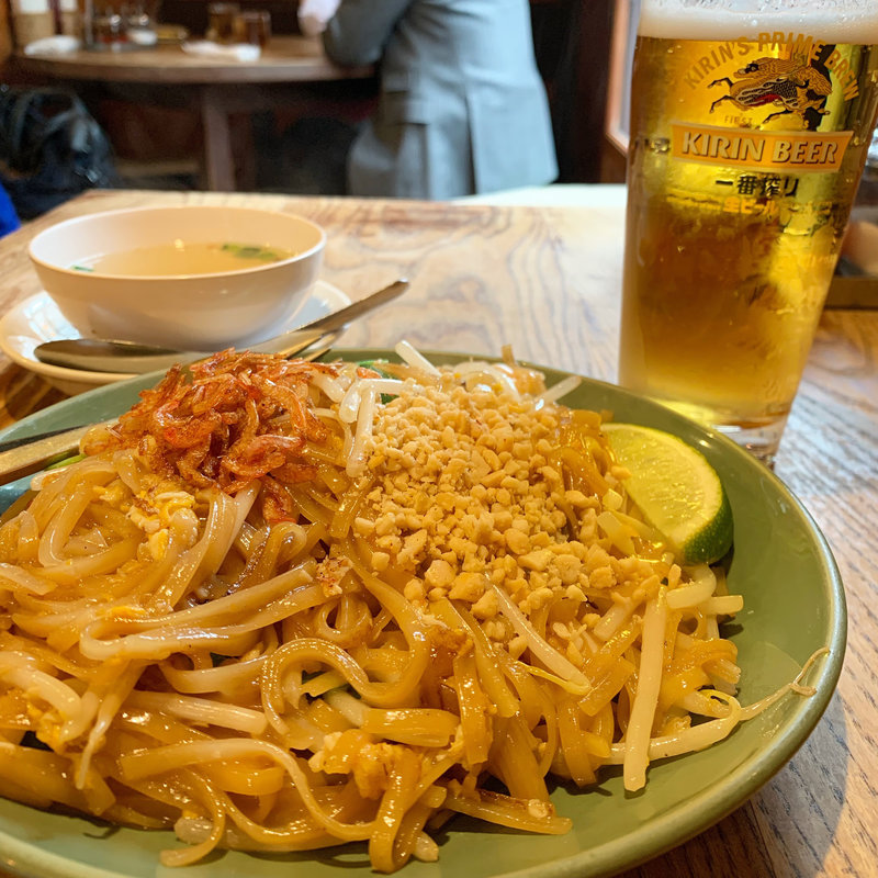 焼きビーフン(パッタイ)(カフィアライム)