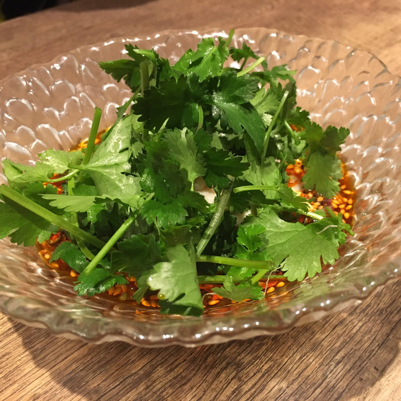 よだれ鶏(大陸バル 隆麺)