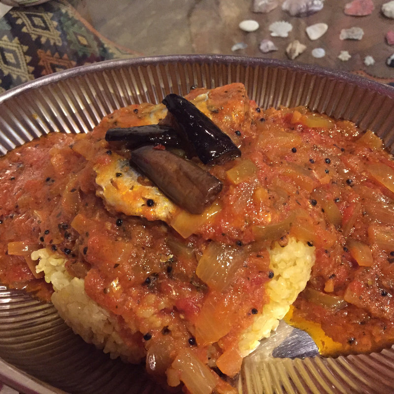 さんまとトマトのカレー(ヌンクイ)