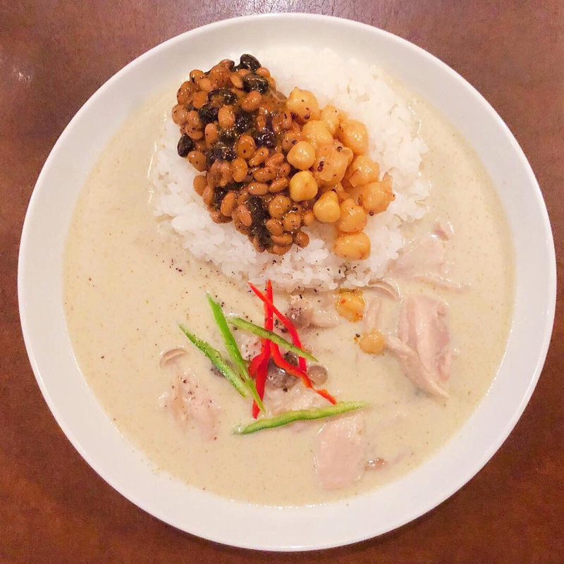 グリーンカレー 副菜 ひよこ豆のビンダルー  トッピング 納豆ビンダルー(グリーンカレー めぇ)